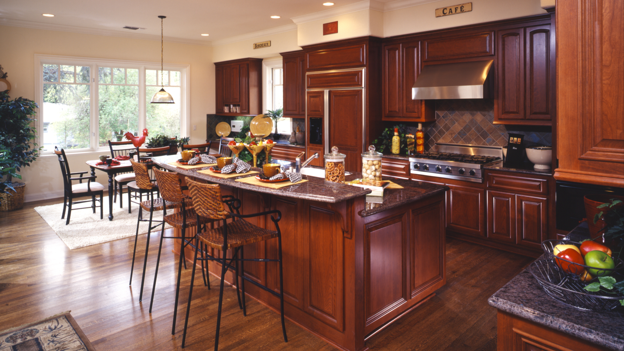 7 Cherry Kitchen Design Ideas That Give Your Home a New Look ...