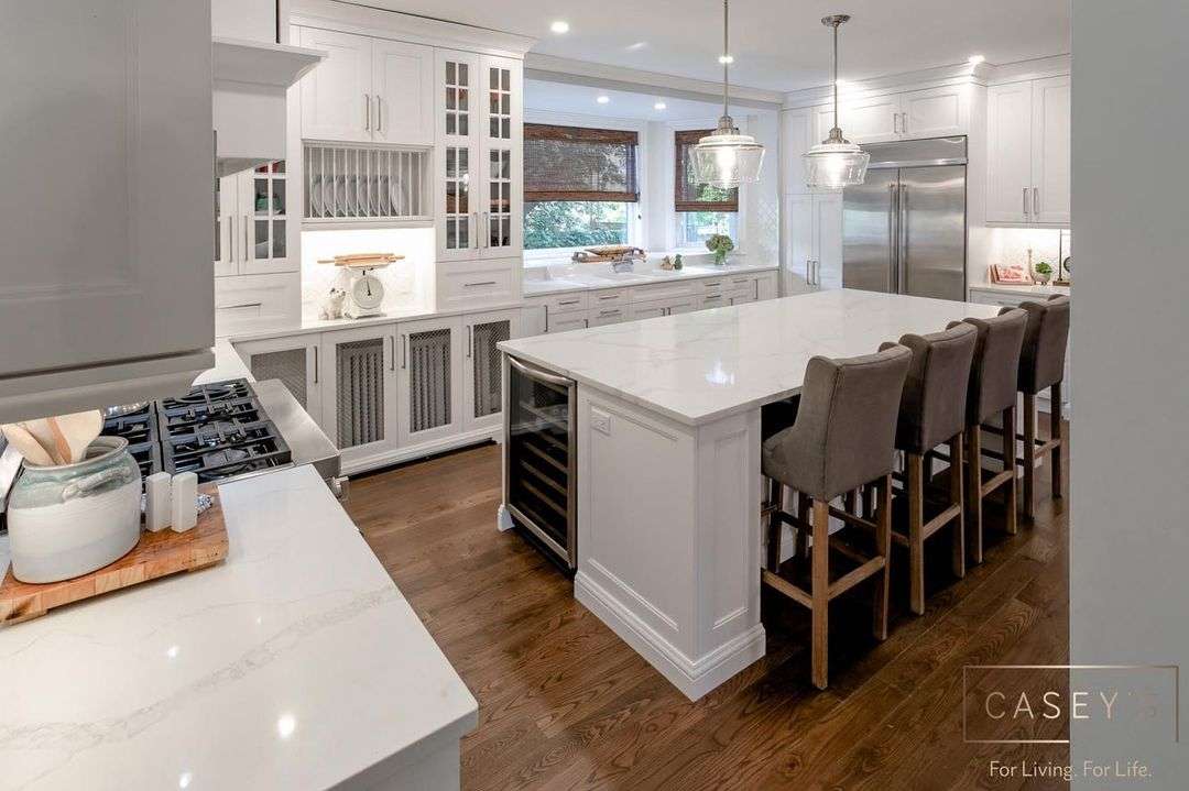 30 Design Ideas for Luxurious Traditional White Kitchen Cabinets ...