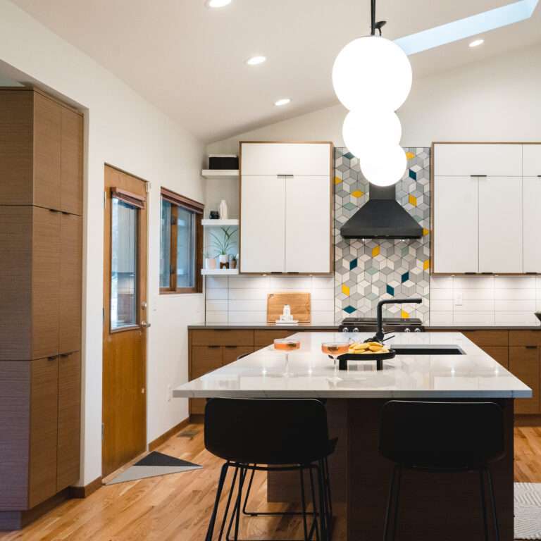 Mid Century Delight - Image 6