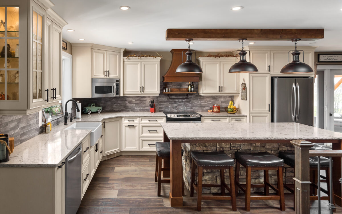 10 Ideas for Rustic Kitchen Cabinets: Wood & Painted Finish