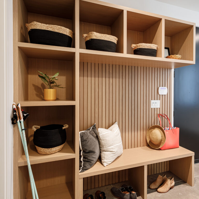 Chic Boot Room - Image 4