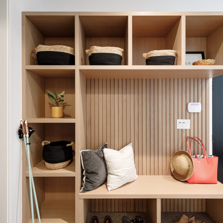 Chic Boot Room - Image 5