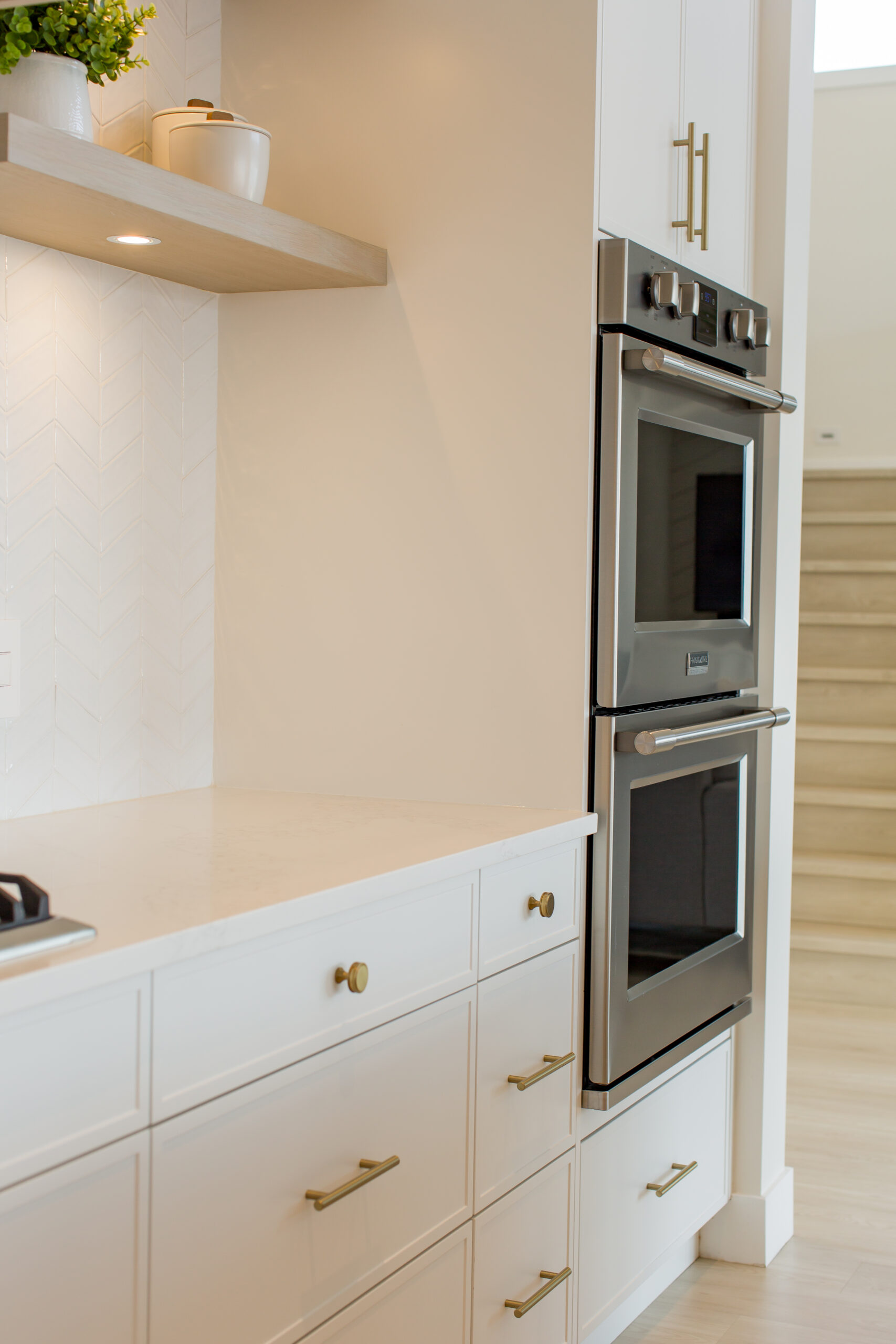 16 Shaker Kitchen Ideas for a Beautiful Home