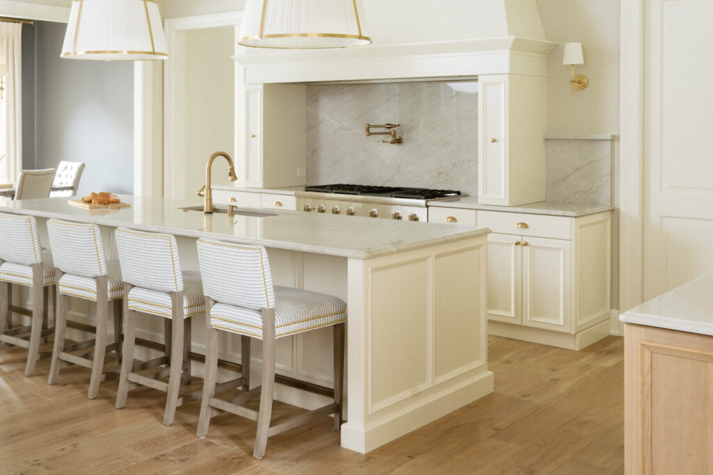 white cabinets with gold hardware