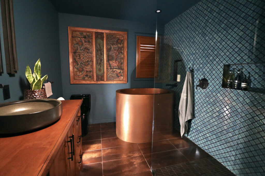 maximalist bathroom