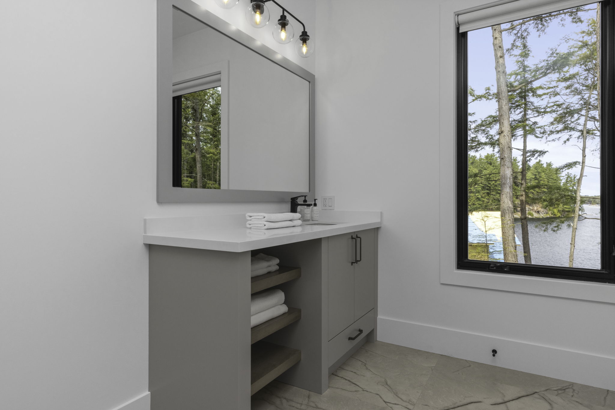 30+ Bathroom Vanity Ideas for Your Beautiful New Bathroom