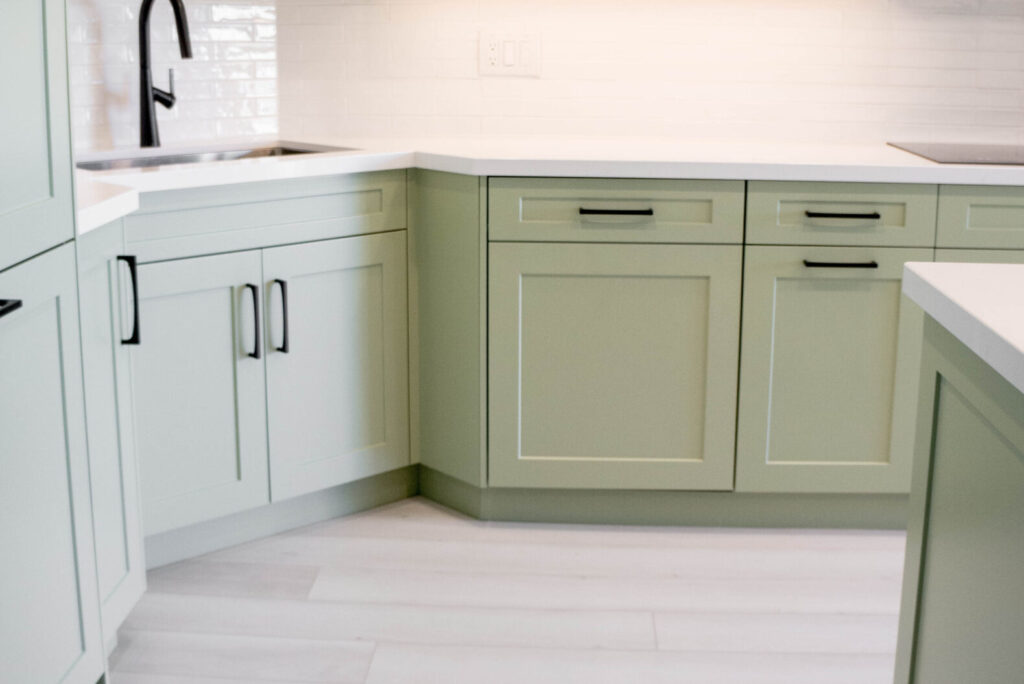 kitchen cabinet moulding