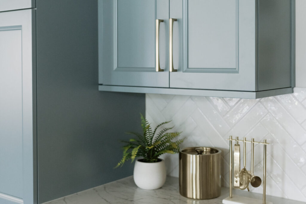 kitchen cabinet moulding