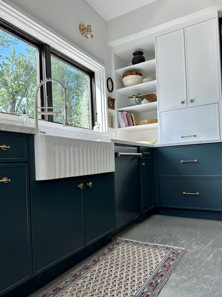 navy blue cabinets with gold hardware