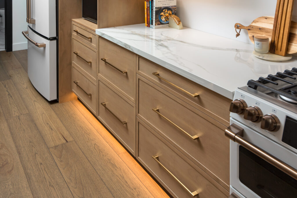 10 Cabinet Lighting Ideas You’ll Love