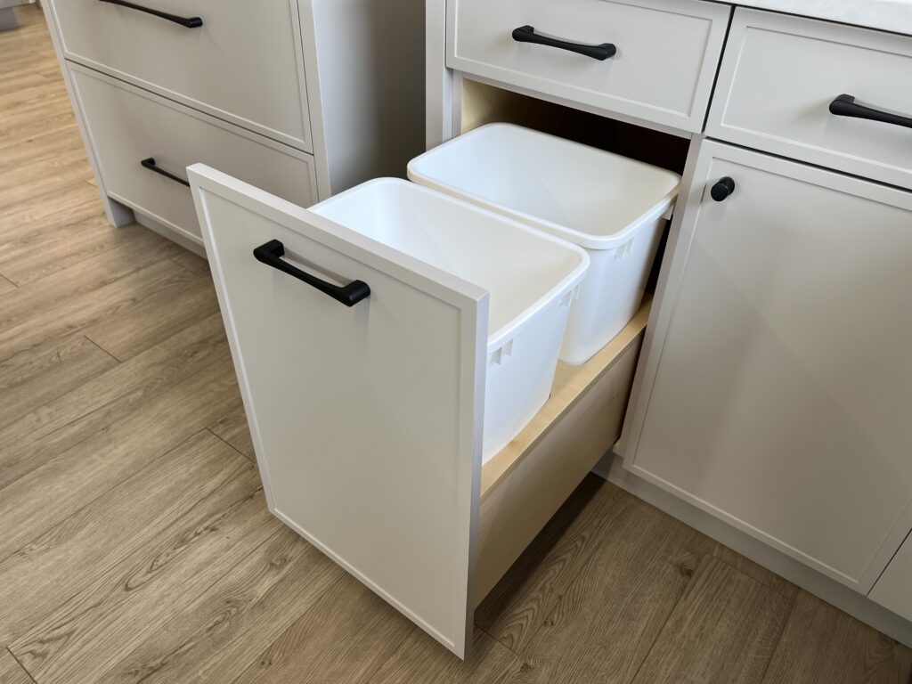 Best Aesthetic Kitchen Trash Can