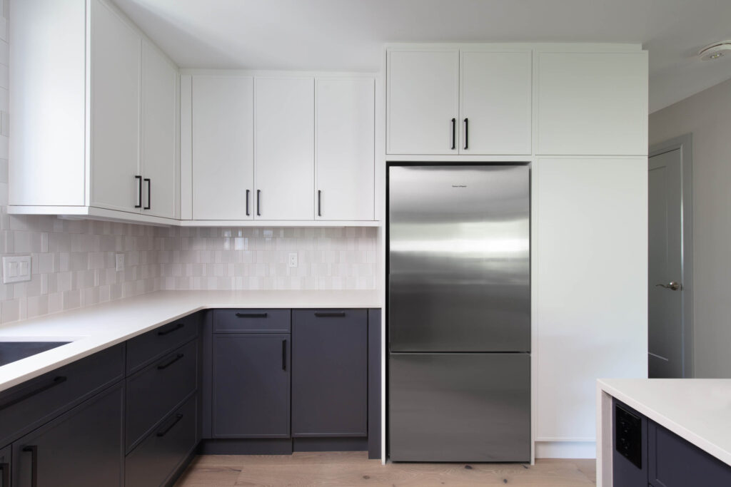 How to Pair Two-Tone Cabinets for a Beautiful Kitchen