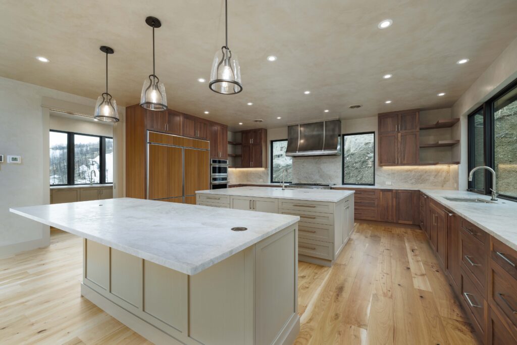 How to Pair Two-Tone Cabinets for a Beautiful Kitchen
