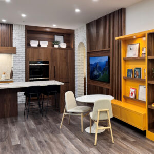 Bright Mid-Century Centerpiece