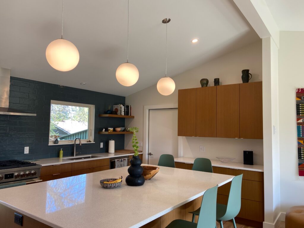 Centerpiece Kitchen Island Decor Ideas