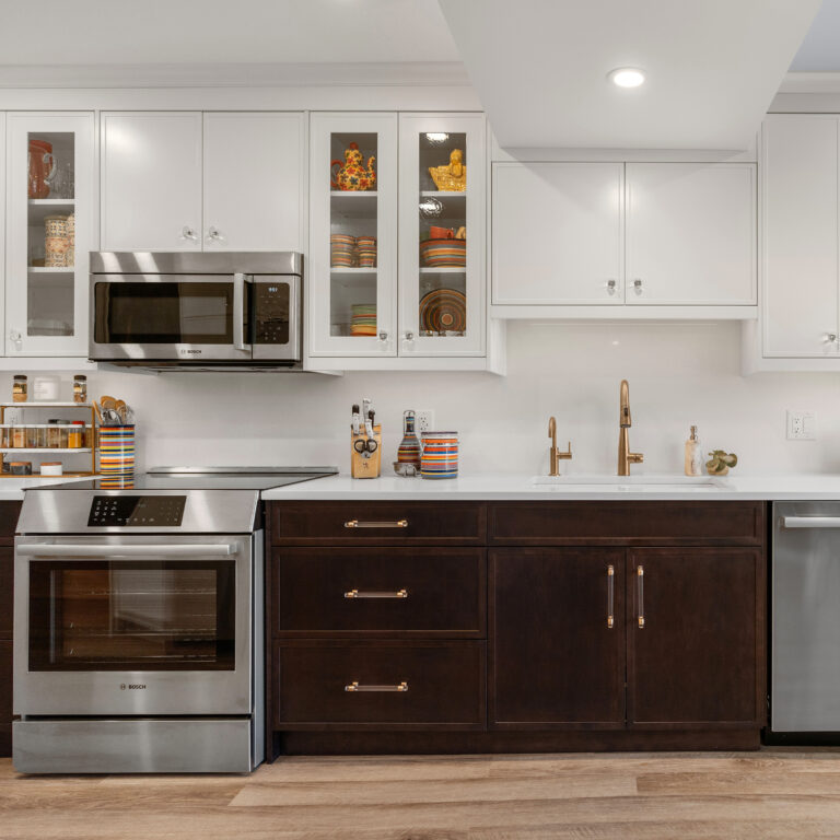Perfect combo of deep dark brown Espresso Maple cabinets with white Chantilly Lace HDF cabinets