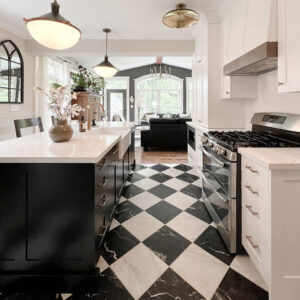 Black and white Century Home - Decor Kitchen in HDF and Clear Alder