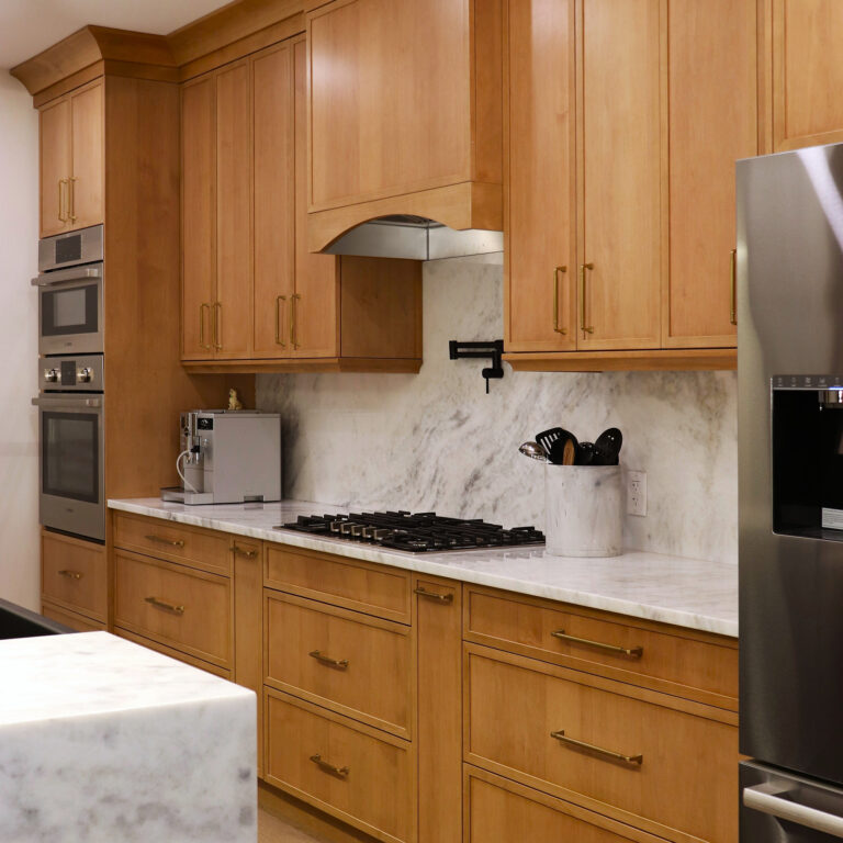 Natural wood colour kitchen