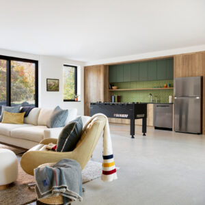 Beautiful residence in Loft, Cushing Green and Natural Halifax Oak colours.