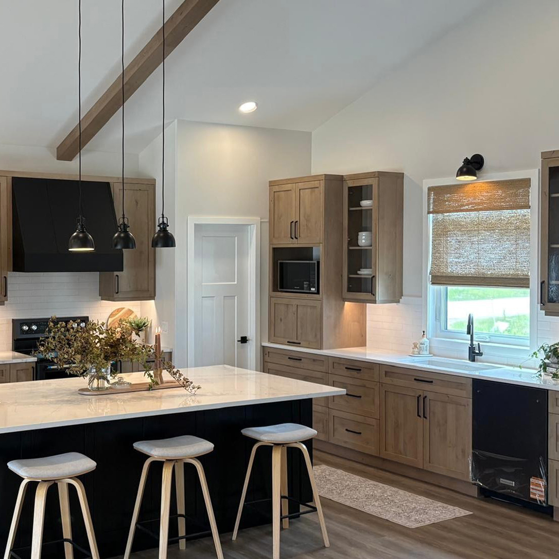 Modern Farmhouse Kitchen with Elegant Pantry Extension