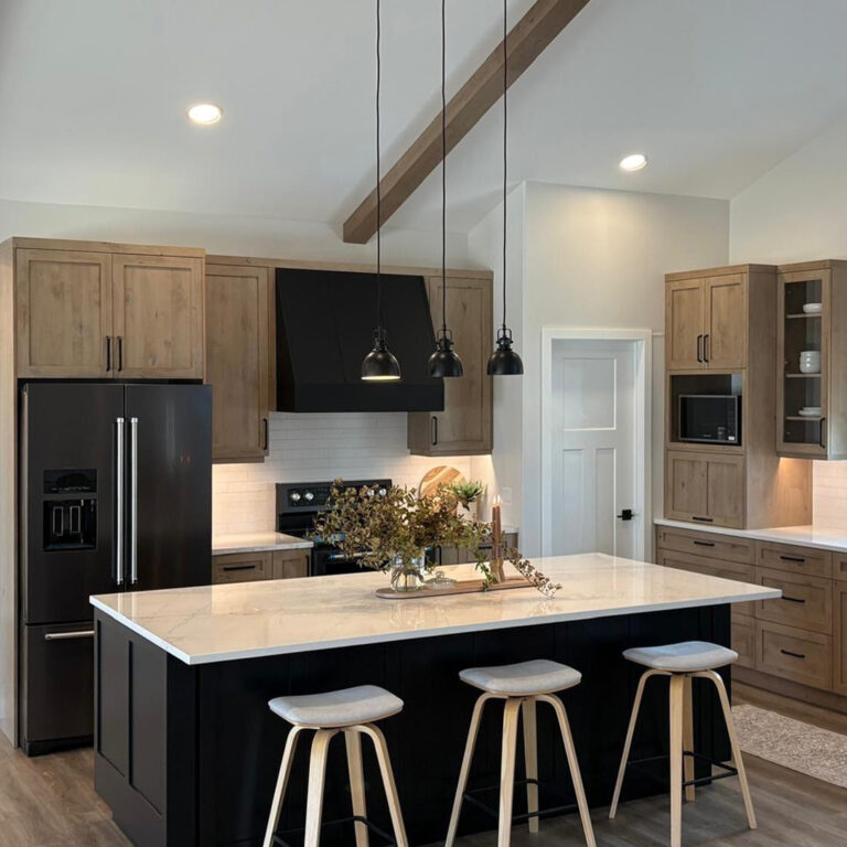 Modern Farmhouse Kitchen with Elegant Pantry Extension