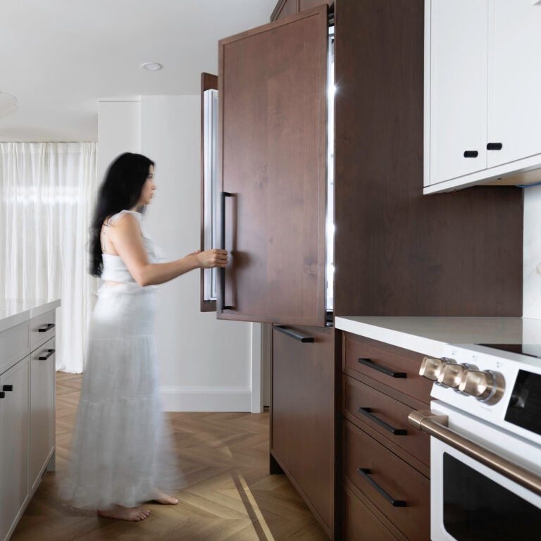 Contrast Deep red-brown Moreno Clear Alder in pair to White Willow HDF Decor kitchen