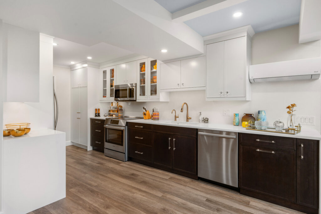 Wood floors in kitchen design idea