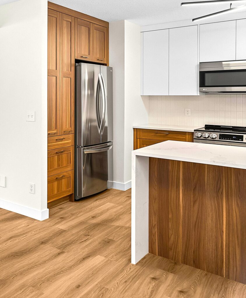 Wood floors in kitchen design idea
