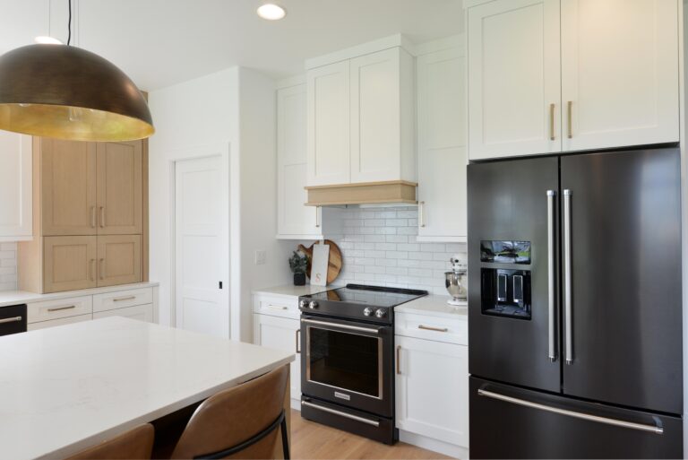 What do shaker cabinets look like?