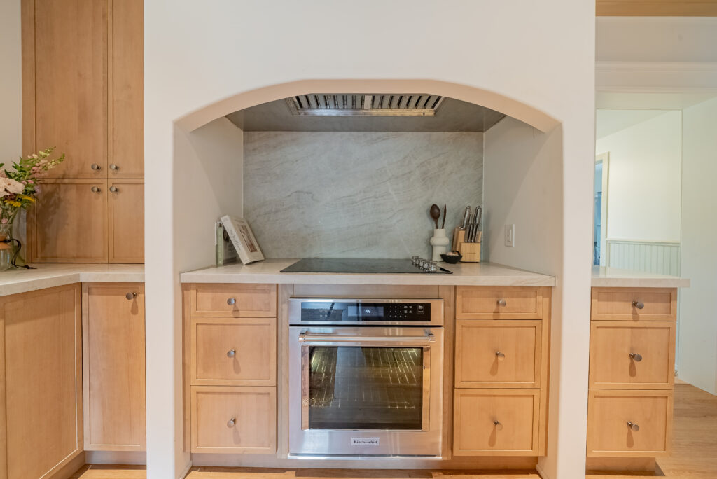 6 Beautiful Ideas for Old World Cabinets in Kitchen Design